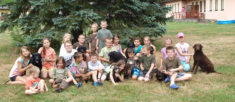 Nav�t�vili jsme III. letn� pr�zdninov� pobyt pro d�ti DIANEK...